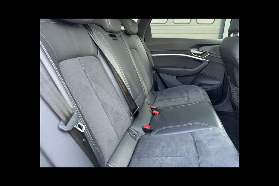 Audi e-tron 55 Quattro 408pk S Edition 95 kWh SOH 90,8% Zeer Complete Auto Black on Black