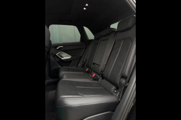 Audi Q3 35 TFSI | 3x S Line | Pano | Leder | Camera | Dodehoek