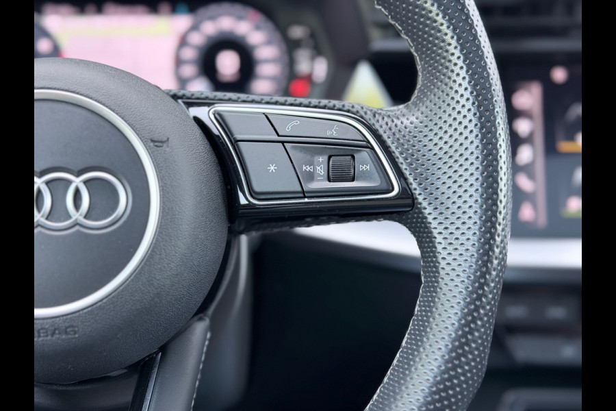 Audi A3 Sportback 35 TFSI S edition Pano/360/AppleCar/Acc