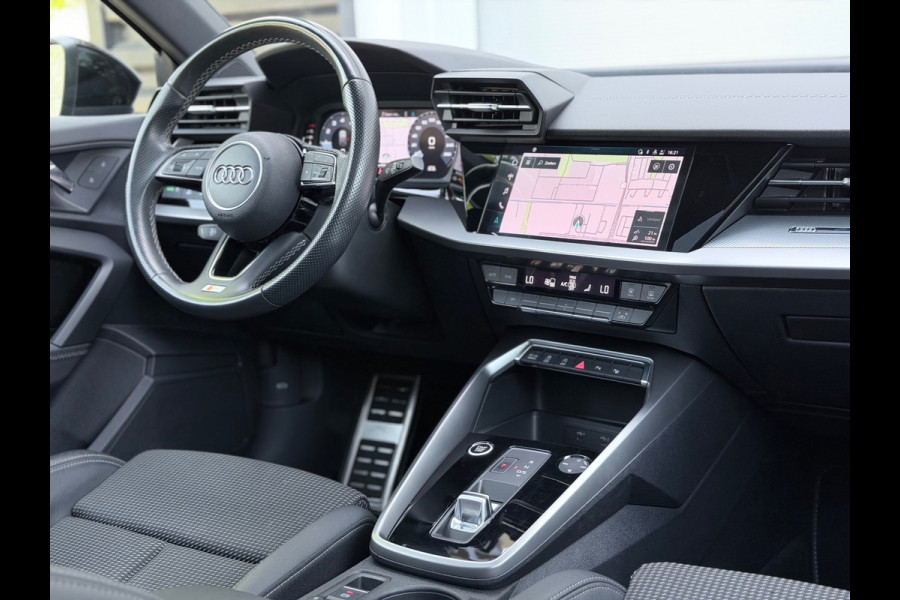 Audi A3 Sportback 35 TFSI S edition Pano/360/AppleCar/Acc