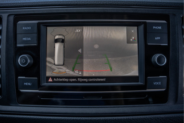 Volkswagen Crafter 2.0 TDI L4H3 140PK | Cruise | 360° camera | Carplay | PDC | Imperiaal | Trekhaak