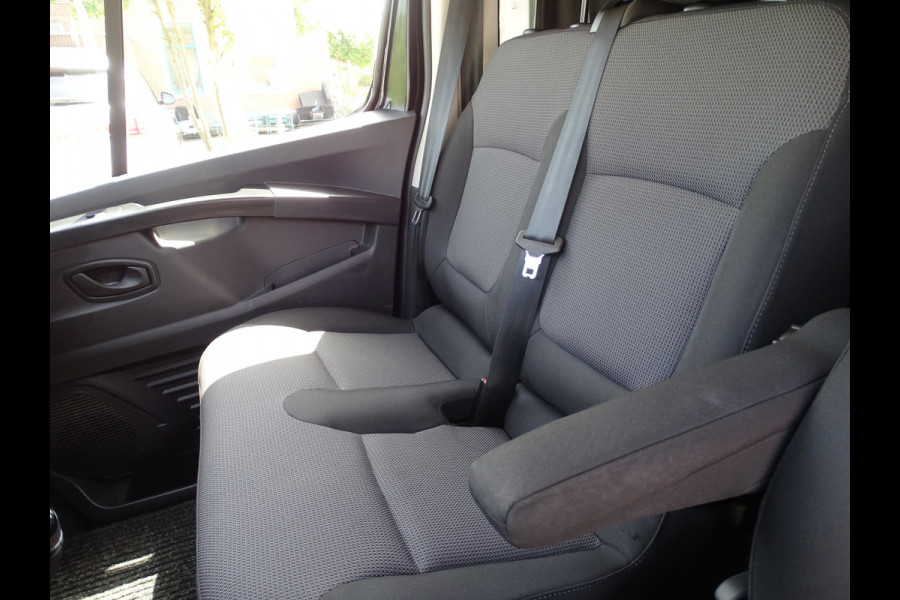 Renault Trafic 2.0 dCi 110 T30 L2H1 Work Edition