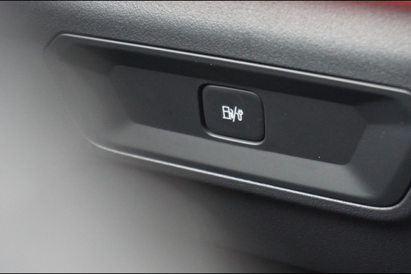 Lynk & Co 01 1.5 More 261PK | MEEST LUXE | NED. AUTO | 1.800 KG TREKGEWICHT