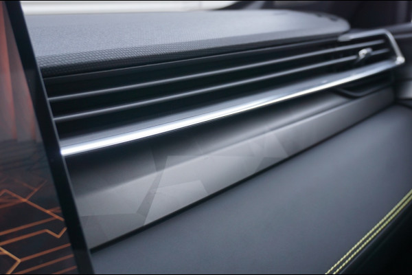 Lynk & Co 01 1.5 More 261PK | MEEST LUXE | NED. AUTO | 1.800 KG TREKGEWICHT