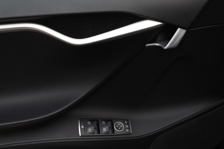 Tesla Model S 100D / Autopilot 2.5 / Luchtvering / Panoramadak / Performance package / Leder / Navigatie / 20'' / Audio Premium