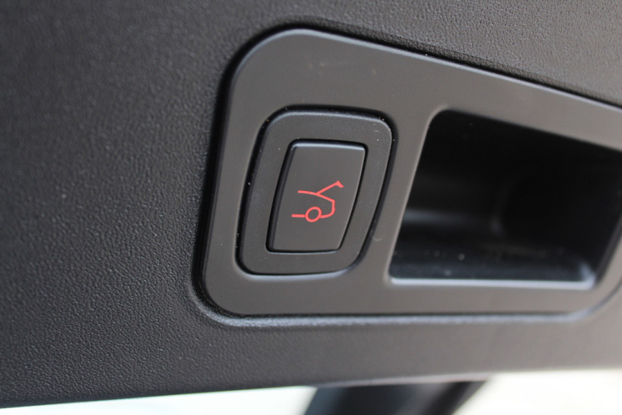 Tesla Model S 100D / Autopilot 2.5 / Luchtvering / Panoramadak / Performance package / Leder / Navigatie / 20'' / Audio Premium