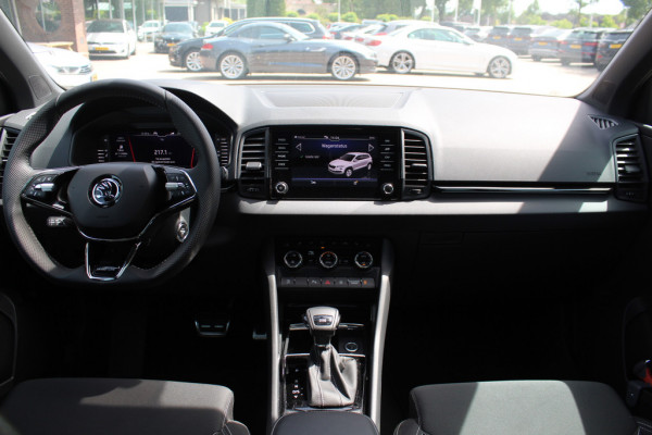 Škoda Karoq 1.5 TSI ACT Sportline Business / Camera / CarPlay / Keyless / 19'' / Stoel+Stuurverwarming / Dodehoek / DAB / ACC
