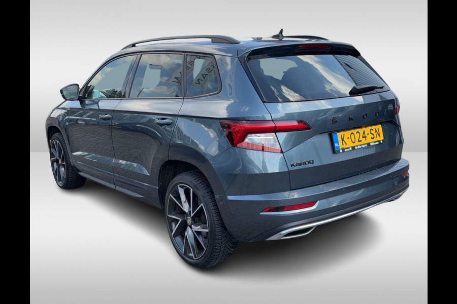 Škoda Karoq 1.5 TSI ACT Sportline Business / Camera / CarPlay / Keyless / 19'' / Stoel+Stuurverwarming / Dodehoek / DAB / ACC