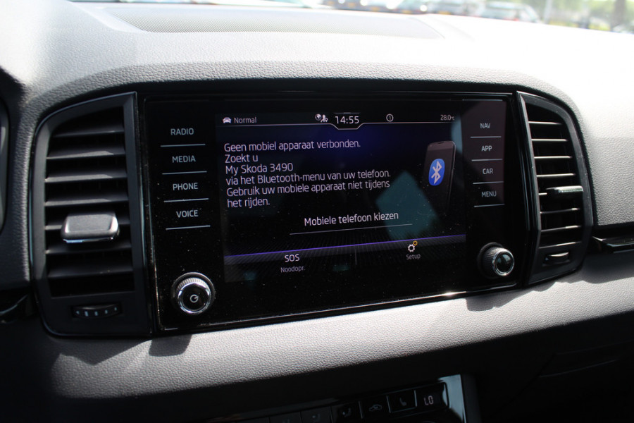 Škoda Karoq 1.5 TSI ACT Sportline Business / Camera / CarPlay / Keyless / 19'' / Stoel+Stuurverwarming / Dodehoek / DAB / ACC