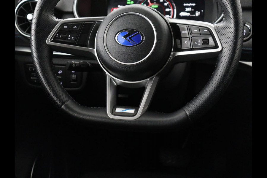 Seres 3 52kWh | Panoramadak | Leder | Stoelverwarming | 360 Camera | Navigatie | Keyless | Elektrische stoelen | Climate control | Bluetooth | Cruise control