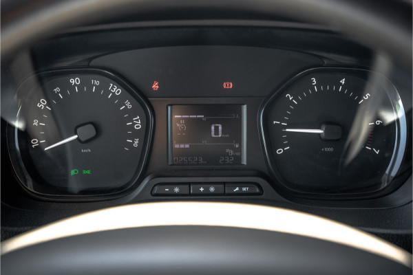 Opel Vivaro 2.0 L2H1 | 150 PK | Cruise | Airco | Imperiaal | Trekhaak