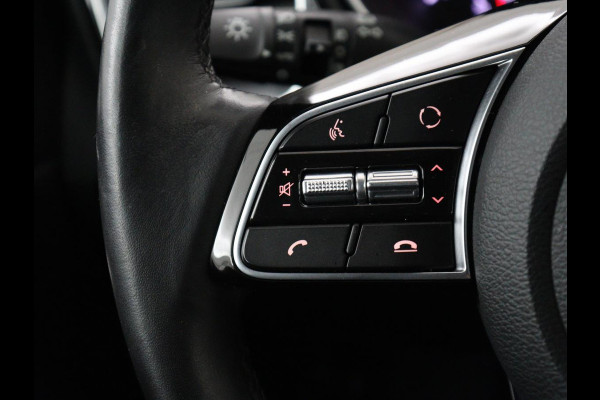 Kia Ceed 1.0 T-GDi DynamicPlusLine | Stoelverwarming | Carplay | Camera | Navigatie | Stuurverwarming | Half leder | Cruise control | Keyless | DAB | Parkeerhulp | Climate control | Bluetooth