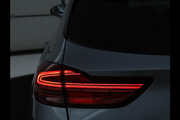 Kia Ceed 1.0 T-GDi DynamicPlusLine | Stoelverwarming | Carplay | Camera | Navigatie | Stuurverwarming | Half leder | Cruise control | Keyless | DAB | Parkeerhulp | Climate control | Bluetooth