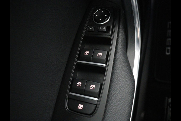 Kia Ceed 1.0 T-GDi DynamicPlusLine | Stoelverwarming | Carplay | Camera | Navigatie | Stuurverwarming | Half leder | Cruise control | Keyless | DAB | Parkeerhulp | Climate control | Bluetooth