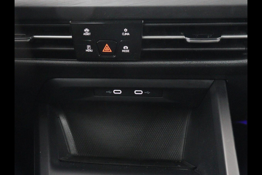 Volkswagen Golf 1.4 eHybrid Style | SOH 88% | Massage | Adaptive cruise | Carplay | Memory | Navigatie | Sfeerverlichting | Parkeerhulp | Climate control | Bluetooth | PHEV | Plug In