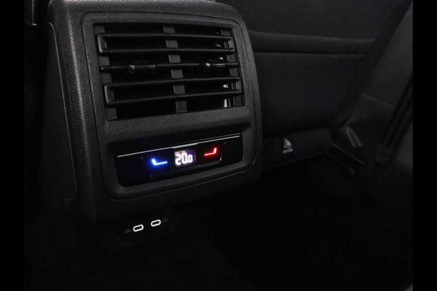 Volkswagen Golf 1.4 eHybrid Style | SOH 88% | Massage | Adaptive cruise | Carplay | Memory | Navigatie | Sfeerverlichting | Parkeerhulp | Climate control | Bluetooth | PHEV | Plug In