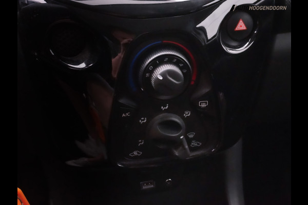 Citroën C1 1.0 VTi Feel Sport (ACHTERUITRIJCAMERA,CRUISE CONTROL,APPLE CARPLAY,AIRCO,SPORTSTOELEN,START-STOP,LED,TOPCONDITIE)