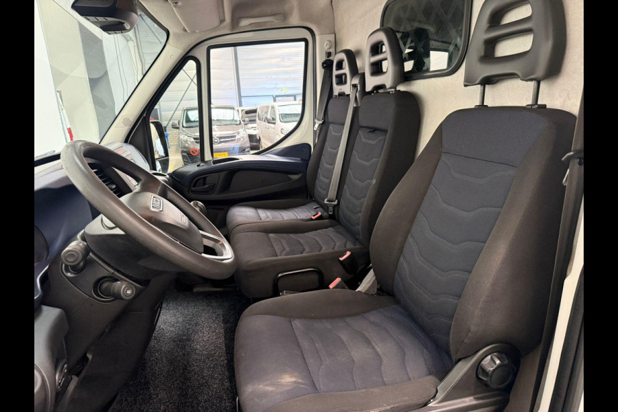 Iveco Daily 35S14 140pk L2H2/L3H2 3500kg Trekhaak Airco Cruise
