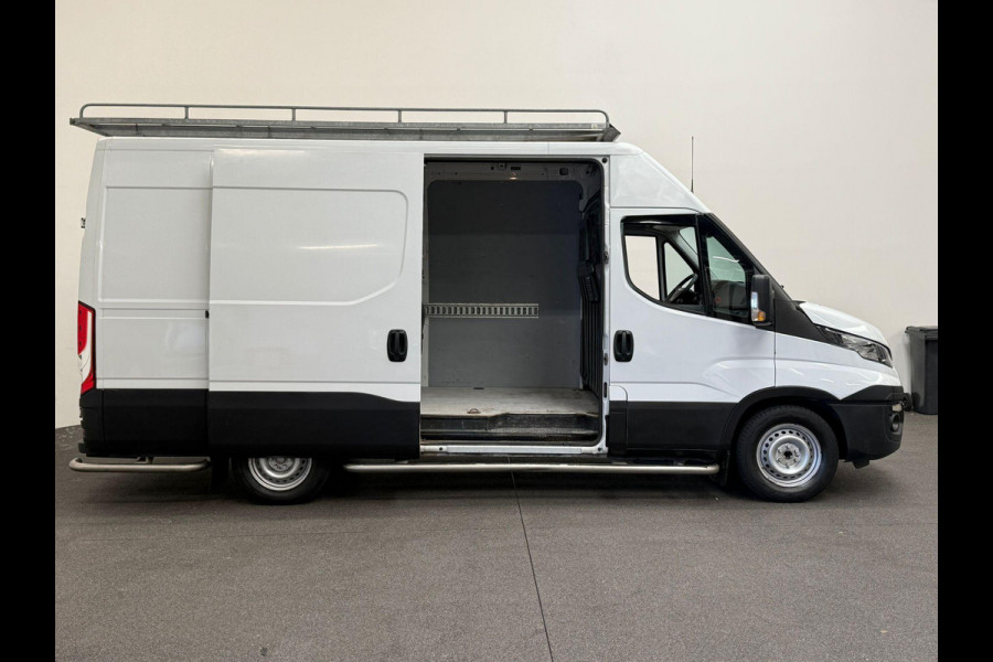 Iveco Daily 35S14 140pk L2H2/L3H2 3500kg Trekhaak Airco Cruise
