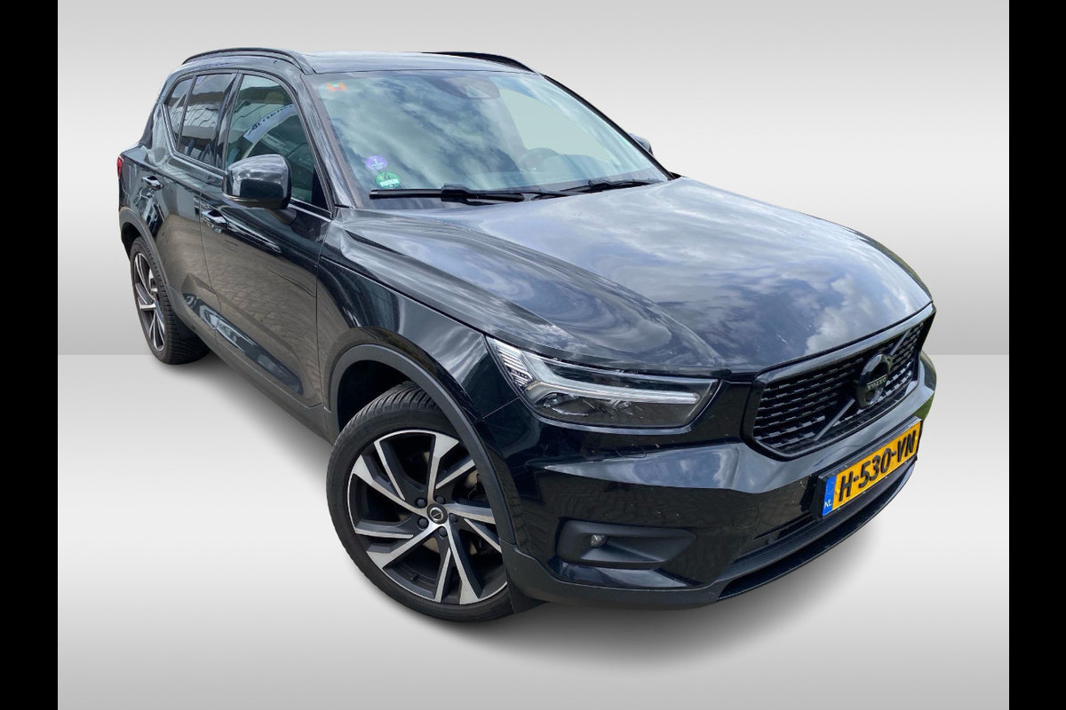 Volvo XC40 1.5 T5 Twin Engine Inscription R-Design / Full option! / Trekhaak / Panoramadak / 360Camera / Leder / Harman Kardon / 20'' / CarPlay / Stuur+Stoelverwarming / Bliss / Dodehoek / Cruise Control