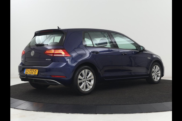 Volkswagen Golf 1.5 TSI Comfortline | Stoelverwarming | Trekhaak | Camera | Massage | Carplay | Adaptive cruise | Navigatie | Parkeerhulp | Climate control