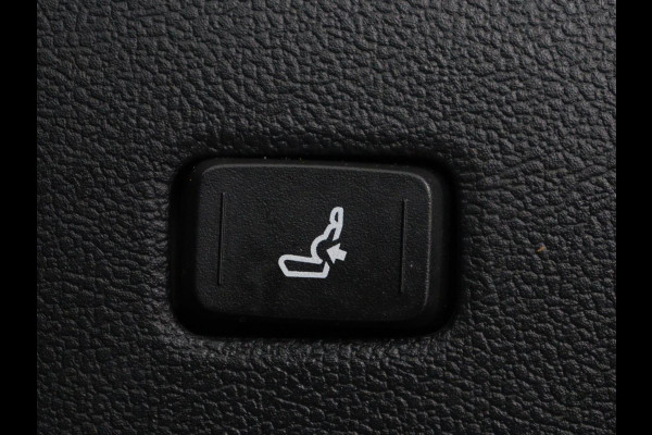 Toyota Corolla 1.8 Hybrid Business Intro | Head-Up | Stoelverwarming | Adaptive cruise | Navigatie | Keyless | Full LED | Park Assist | Climate control | Bluetooth