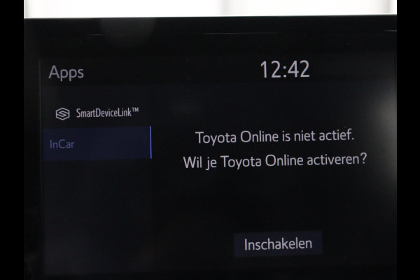 Toyota Corolla 1.8 Hybrid Business Intro | Head-Up | Stoelverwarming | Adaptive cruise | Navigatie | Keyless | Full LED | Park Assist | Climate control | Bluetooth