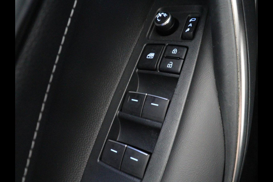 Toyota Corolla 1.8 Hybrid Business Intro | Head-Up | Stoelverwarming | Adaptive cruise | Navigatie | Keyless | Full LED | Park Assist | Climate control | Bluetooth