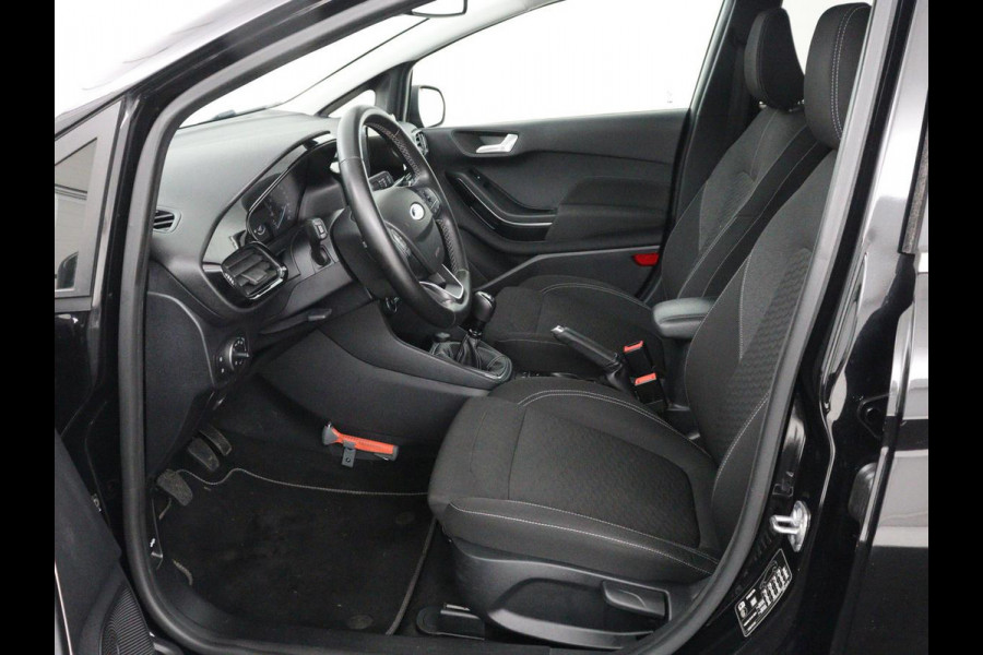 Ford Fiesta 1.0 EcoBoost Hybrid Titanium X | Carplay | Camera | Climate control | Keyless | Full LED | Cruise control | Bluetooth | Park Assist | Getint glas | Origineel NL