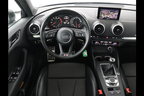 Audi A3 1.5 TFSI Sport S Line Edition | Trekhaak | Half leder | Full LED | Navigatie | Bluetooth | Sportstoelen | Parkeerhulp | Climate control | Cruise control | 18'' | Origineel NL | S Line