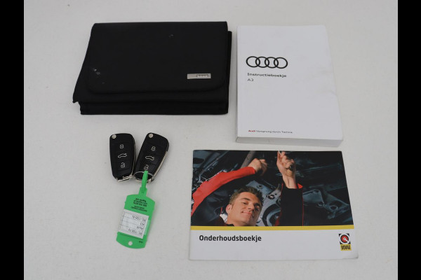 Audi A3 1.5 TFSI Sport S Line Edition | Trekhaak | Half leder | Full LED | Navigatie | Bluetooth | Sportstoelen | Parkeerhulp | Climate control | Cruise control | 18'' | Origineel NL | S Line