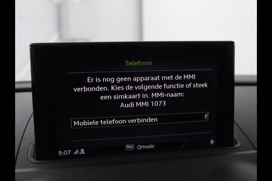 Audi A3 1.5 TFSI Sport S Line Edition | Trekhaak | Half leder | Full LED | Navigatie | Bluetooth | Sportstoelen | Parkeerhulp | Climate control | Cruise control | 18'' | Origineel NL | S Line