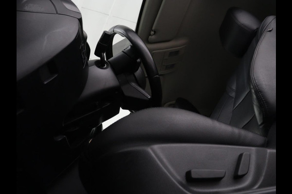 Mazda 3 2.0 SkyActiv-G 120 GT-M | Head-Up | Leder | Stoelverwarming | Adaptive cruise | Camera | Stuurverwarming | Bose Sound | Navigatie | Full LED | Keyless | Parkeerhulp | Climate control