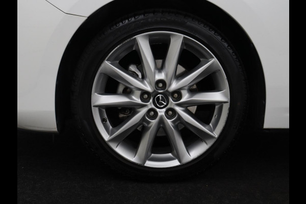 Mazda 3 2.0 SkyActiv-G 120 GT-M | Head-Up | Leder | Stoelverwarming | Adaptive cruise | Camera | Stuurverwarming | Bose Sound | Navigatie | Full LED | Keyless | Parkeerhulp | Climate control