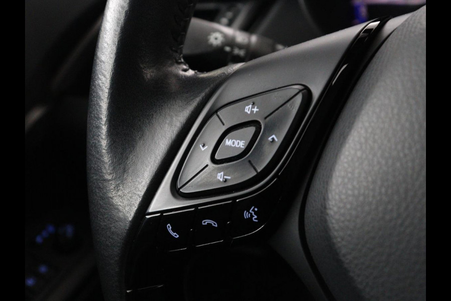 Toyota C-HR 2.0 Hybrid Dynamic | Stoelverwarming | Adaptive cruise | Camera | Carplay | Navigatie | Climate control | Bluetooth