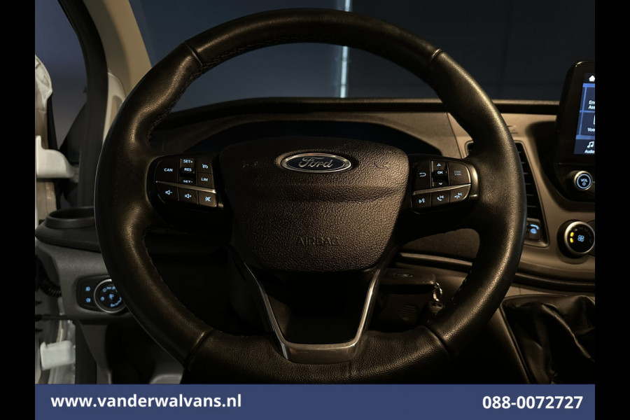 Ford Transit Custom 2.0 TDCI L1H1 Euro6 Airco | Camera | LED | Android Auto | Cruisecontrol | Verwarmde voorruit Parkeersensoren, Bijrijdersbank, 2500kg trekvermogen