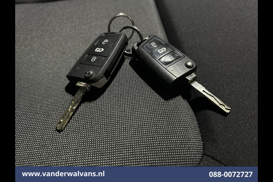 Volkswagen Crafter 2.0 TDI 140pk L3H3 L2H2 Euro6 Airco | Navigatie | Apple Carplay | Cruisecontrol Android Auto, Bijrijdersbank, 3000kg trekvermogen