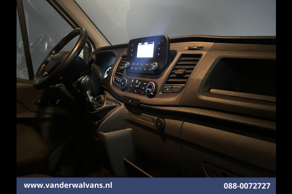 Ford Transit 2.0 TDCI 130pk L4H3 Jumbo Euro6 Airco | Camera | Cruisecontrol | Stoelverwarming | Verwarmde voorruit Parkeersensoren, Bijrijdersbank