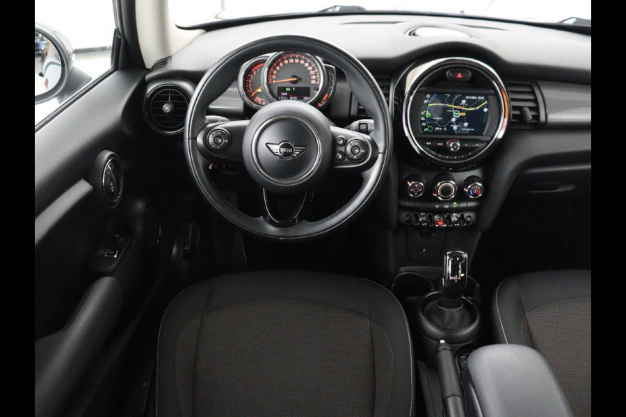 MINI Cooper 1.5 Cooper | Automaat | 87.100km NAP | Carplay | Navigatie | Cruise control | Bluetooth | Airco | Lichtmetalen velgen