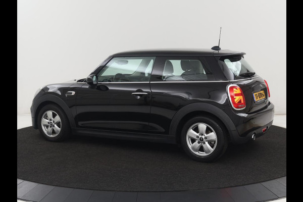 MINI Cooper 1.5 Cooper | Automaat | 87.100km NAP | Carplay | Navigatie | Cruise control | Bluetooth | Airco | Lichtmetalen velgen