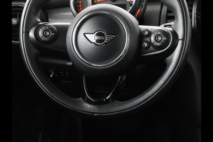 MINI Cooper 1.5 Cooper | Automaat | 87.100km NAP | Carplay | Navigatie | Cruise control | Bluetooth | Airco | Lichtmetalen velgen