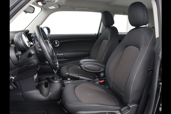 MINI Cooper 1.5 Cooper | Automaat | 87.100km NAP | Carplay | Navigatie | Cruise control | Bluetooth | Airco | Lichtmetalen velgen