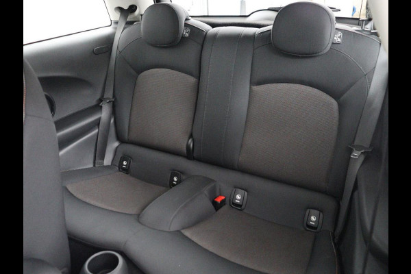 MINI Cooper 1.5 Cooper | Automaat | 87.100km NAP | Carplay | Navigatie | Cruise control | Bluetooth | Airco | Lichtmetalen velgen