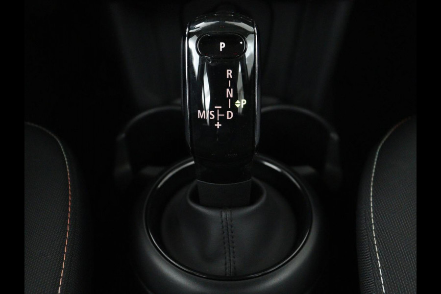 MINI Cooper 1.5 Cooper | Automaat | 87.100km NAP | Carplay | Navigatie | Cruise control | Bluetooth | Airco | Lichtmetalen velgen