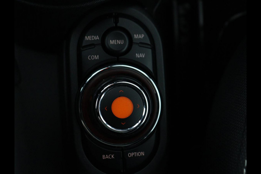 MINI Cooper 1.5 Cooper | Automaat | 87.100km NAP | Carplay | Navigatie | Cruise control | Bluetooth | Airco | Lichtmetalen velgen