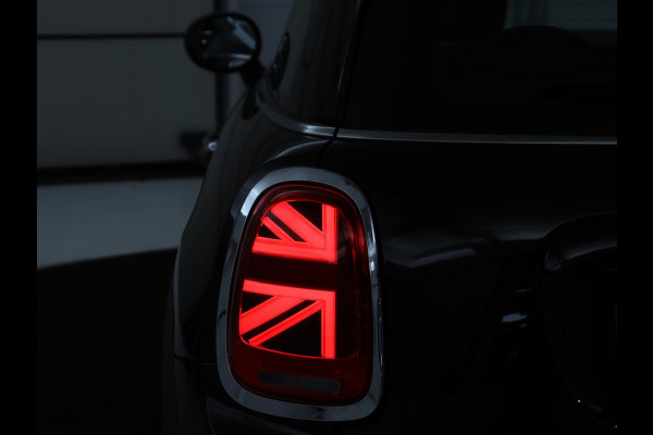 MINI Cooper 1.5 Cooper | Automaat | 87.100km NAP | Carplay | Navigatie | Cruise control | Bluetooth | Airco | Lichtmetalen velgen