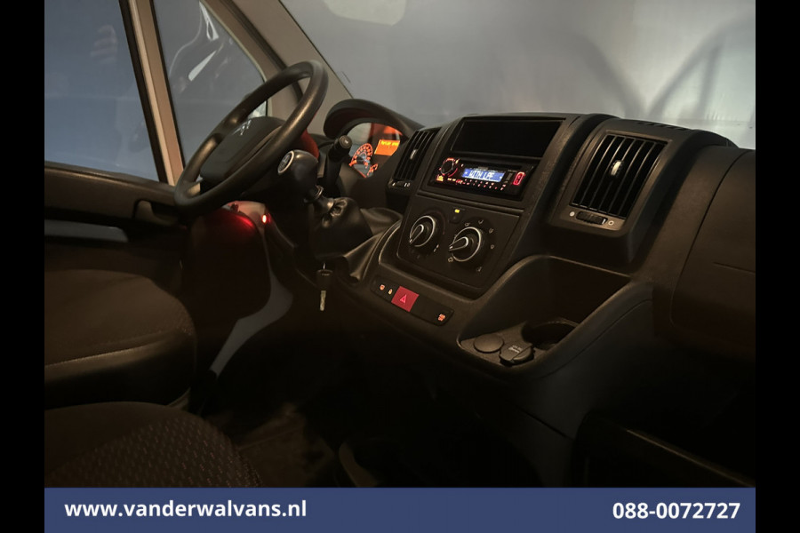 Citroën Jumper 2.2 BlueHDi 141pk Bakwagen 436cm Lang Laadklep Euro6 Airco | 1075kg laadvermogen Bijrijdersbank