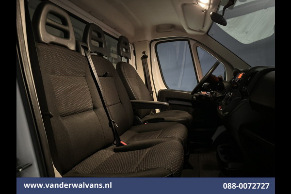 Peugeot Boxer 2.2 BlueHDi 141pk Bakwagen 435cm Lang Laadklep Euro6 Airco | 1085kg laadvermogen | Cruisecontrol Bijrijdersbank