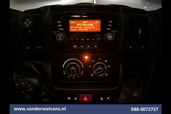 Peugeot Boxer 2.2 BlueHDi 141pk Bakwagen 435cm Lang Laadklep Euro6 Airco | 1085kg laadvermogen | Cruisecontrol Bijrijdersbank