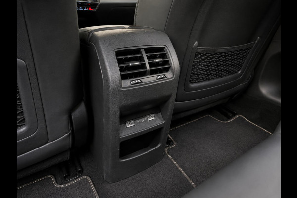Peugeot 308 SW 1.6 Plug-in Hybrid 225 GT Navi Carplay PDC VA+Camera Adaptive Cruise Control AGR Comfortstoelen+verwarming Full LED Climate Control Virtual Cockpit 18" Lichtmetalen velgen
